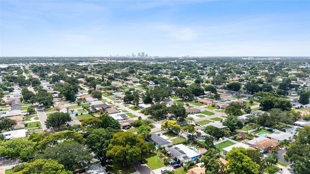 4300 28TH AVENUE N, St Petersburg, FL 33713