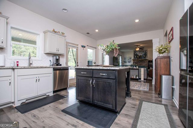 123 Sandalwood Drive, Carrollton, GA 30117