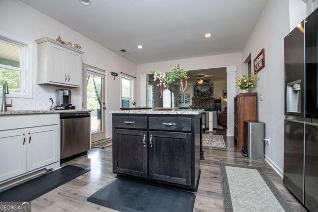 123 Sandalwood Drive, Carrollton, GA 30117