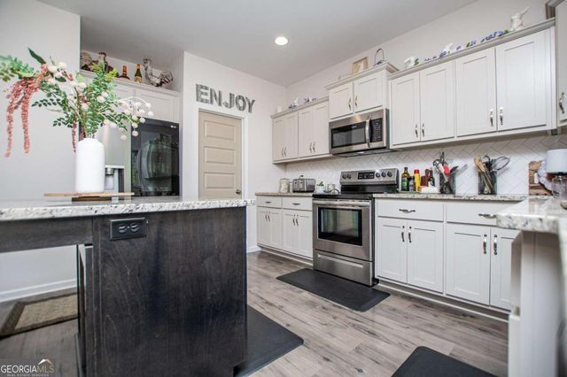 123 Sandalwood Drive, Carrollton, GA 30117