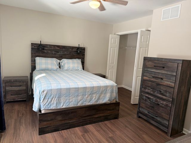 1622 N Circle View Lane, La Porte, IN 46350