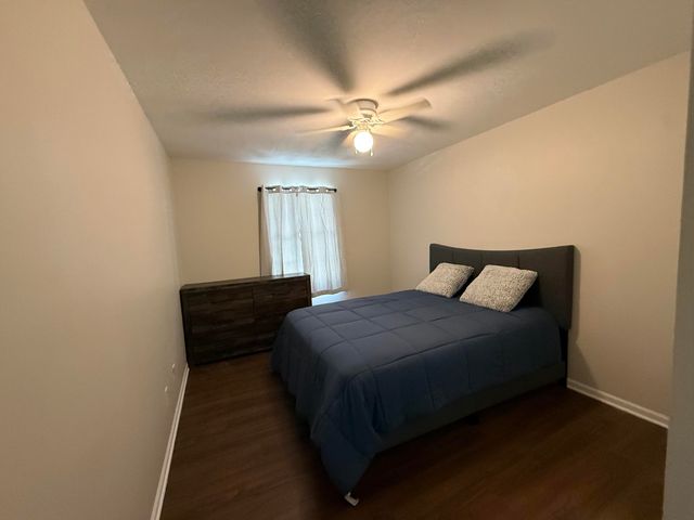 1622 N Circle View Lane, La Porte, IN 46350