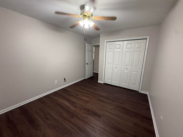 1622 N Circle View Lane, La Porte, IN 46350