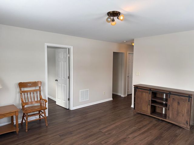 1622 N Circle View Lane, La Porte, IN 46350