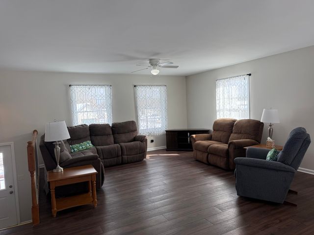 1622 N Circle View Lane, La Porte, IN 46350