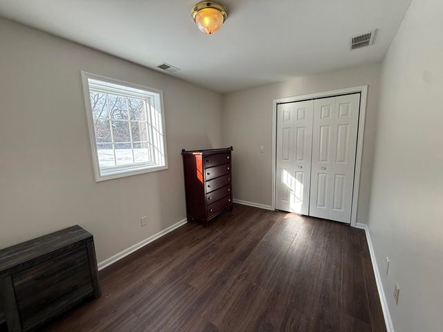 1622 N Circle View Lane, La Porte, IN 46350