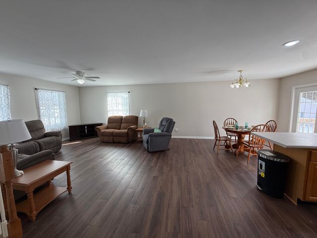 1622 N Circle View Lane, La Porte, IN 46350