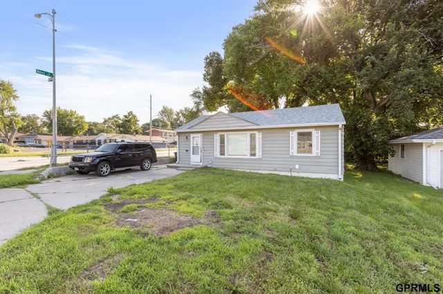 4333 N 55 Street, Omaha, NE 68104