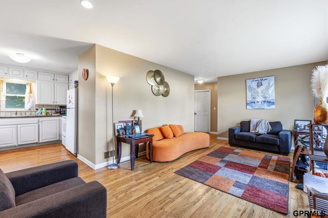 4333 N 55 Street, Omaha, NE 68104