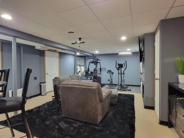 5805 N 111th STREET, Milwaukee, WI 53225