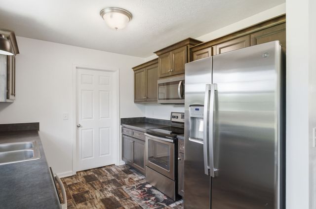 532 Martin Chapel Rd, Portland, TN 37148