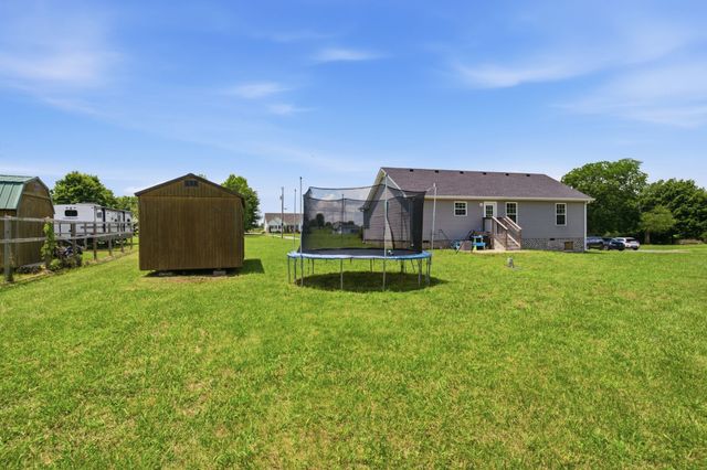 532 Martin Chapel Rd, Portland, TN 37148