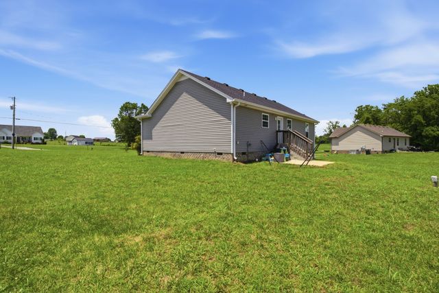 532 Martin Chapel Rd, Portland, TN 37148