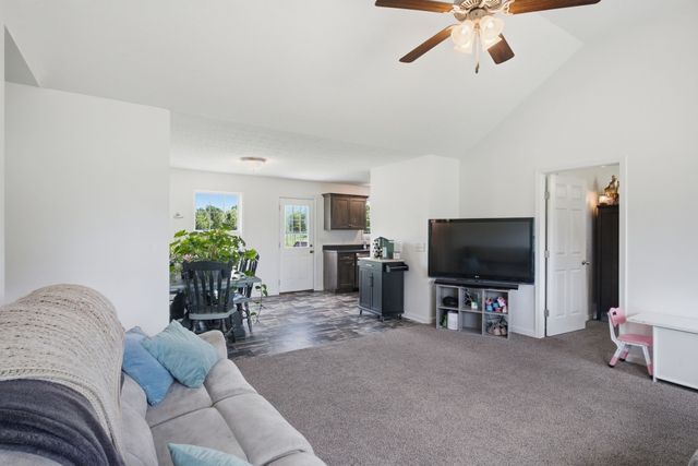 532 Martin Chapel Rd, Portland, TN 37148