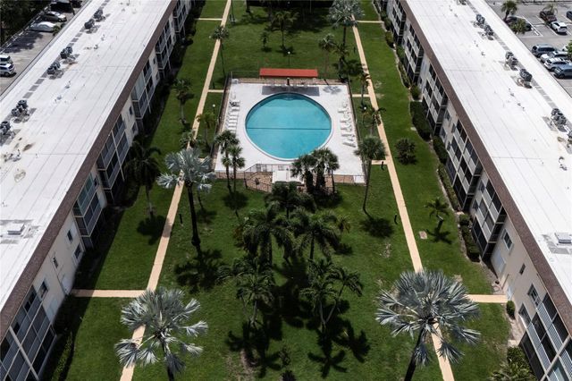 4500 N Federal Hwy 158G, Lighthouse Point, FL 33064