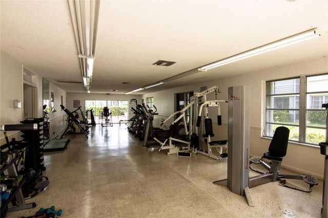 4500 N Federal Hwy 158G, Lighthouse Point, FL 33064