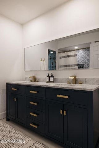 6629 E DREYFUS Avenue, Scottsdale, AZ 85254