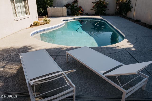 6629 E DREYFUS Avenue, Scottsdale, AZ 85254