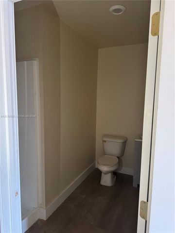 650 E 49th St, Hialeah, FL 33013