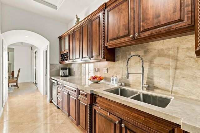 17253 Reflections Circle, San Diego, CA 92127