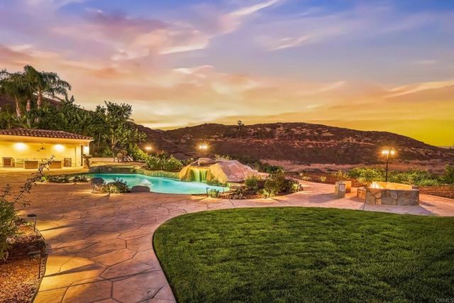 17253 Reflections Circle, San Diego, CA 92127