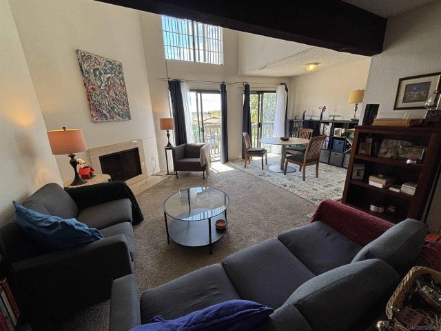 6966 Camino Revueltos, San Diego, CA 92111
