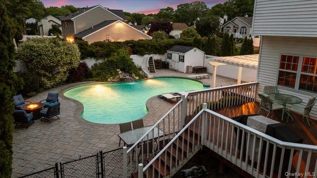 3 Iowa Avenue, Port Jefferson Station, NY 11776