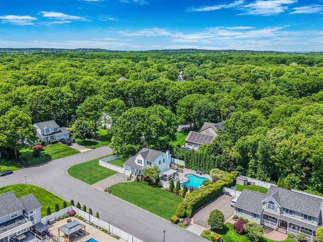 3 Iowa Avenue, Port Jefferson Station, NY 11776