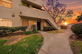 341 N Melrose Drive E, Vista, CA 92083