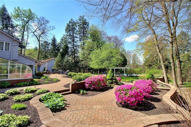 1160 Fox Hill Drive, Gates Mills, OH 44040