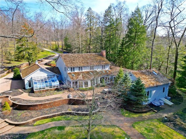 1160 Fox Hill Drive, Gates Mills, OH 44040