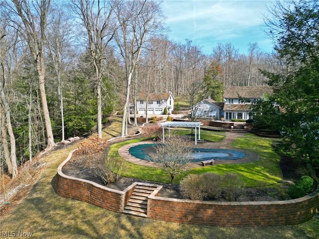 1160 Fox Hill Drive, Gates Mills, OH 44040