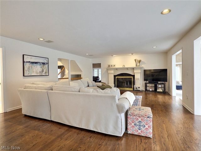 1160 Fox Hill Drive, Gates Mills, OH 44040