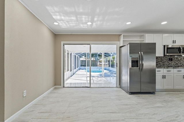 111 Alameda Avenue, Sebastian, FL 32958