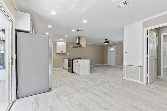 111 Alameda Avenue, Sebastian, FL 32958