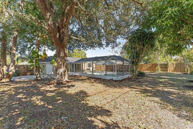 111 Alameda Avenue, Sebastian, FL 32958