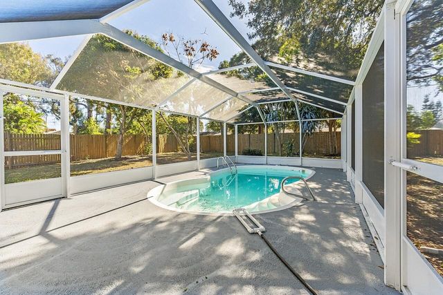 111 Alameda Avenue, Sebastian, FL 32958