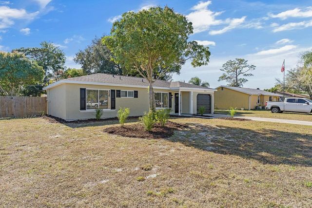 111 Alameda Avenue, Sebastian, FL 32958