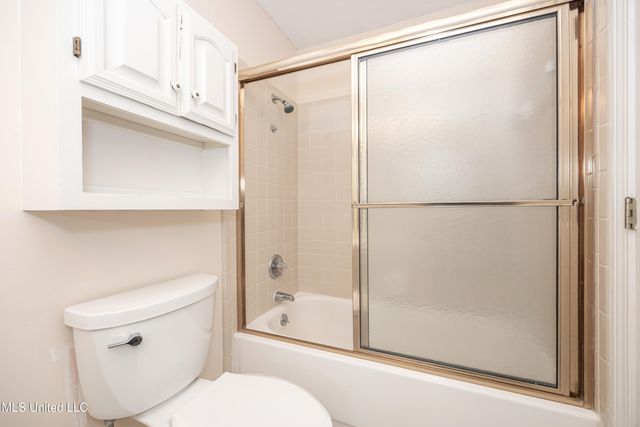 527 Front Beach Drive, 29, Ocean Springs, MS 39564