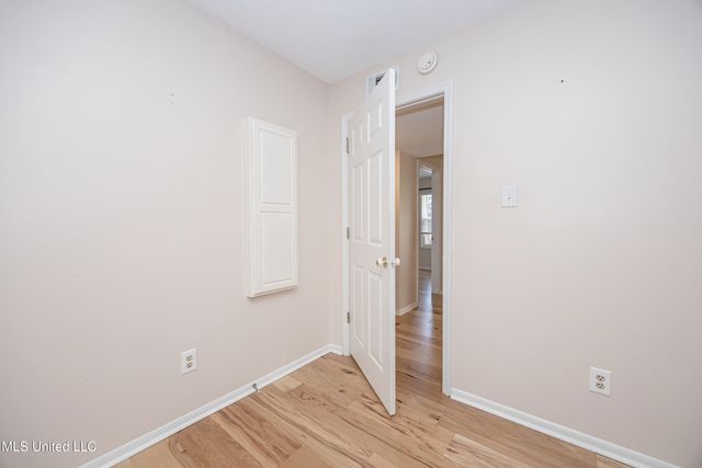 527 Front Beach Drive, 29, Ocean Springs, MS 39564