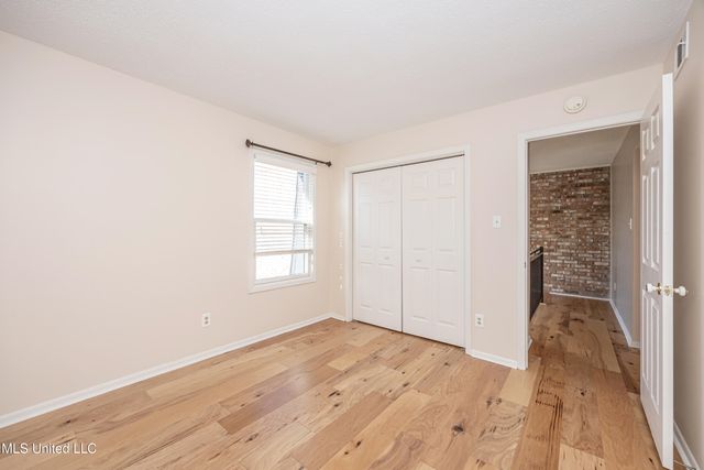 527 Front Beach Drive, 29, Ocean Springs, MS 39564