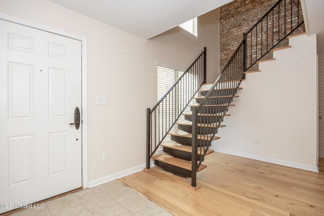 527 Front Beach Drive, 29, Ocean Springs, MS 39564