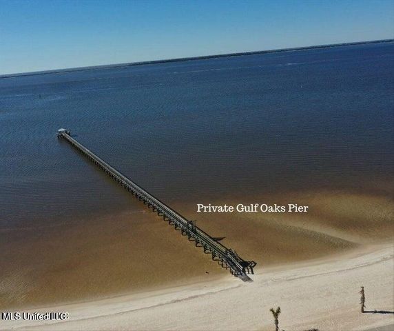 527 Front Beach Drive, 29, Ocean Springs, MS 39564