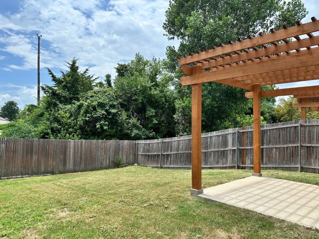 383 Orbit Drive, Lavon, TX 75166