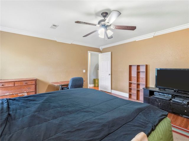 2701 W Easy Street, Rogers, AR 72756