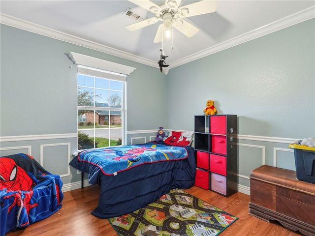 2701 W Easy Street, Rogers, AR 72756