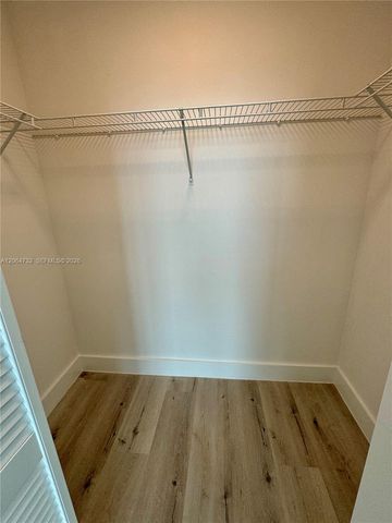 31 SE 5th Street 4214, Miami, FL 33131