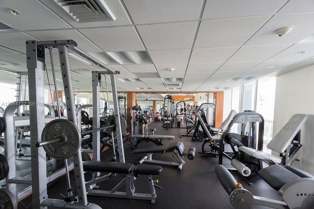 31 SE 5th Street 4214, Miami, FL 33131