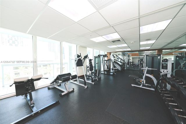 31 SE 5th Street 4214, Miami, FL 33131
