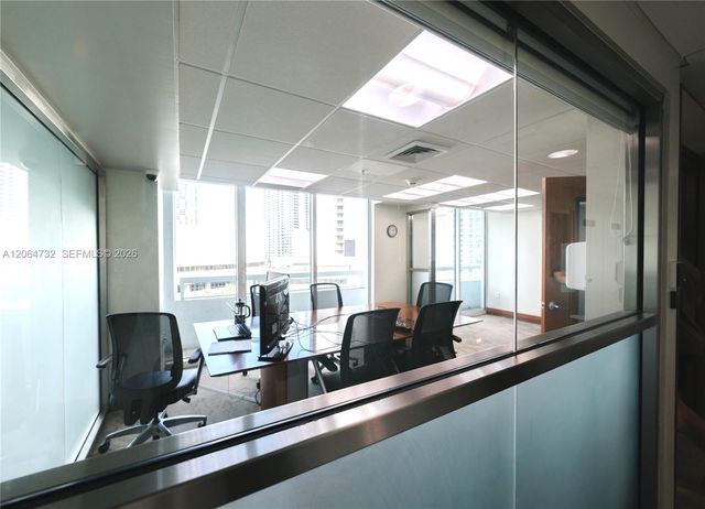 31 SE 5th Street 4214, Miami, FL 33131